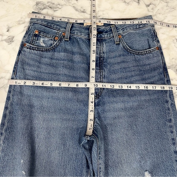 Levi’s Premium Ribcage Straight Ankle Jeans in After Love Ripped Knee No Stretch - Picture 9 of 14